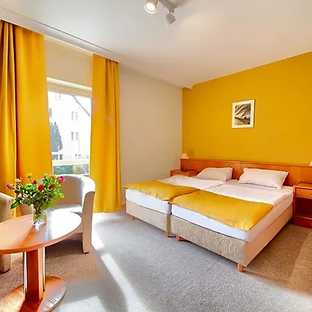 Taaakaryba Hotel